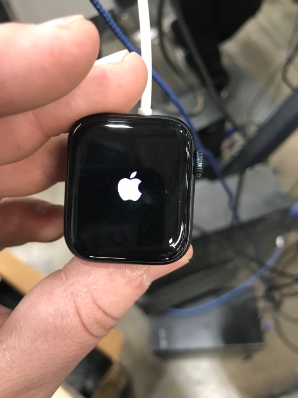 Photo 2 of says low battery even though it is charged passed being in the red 
Apple Watch SE (2nd Gen) [GPS 44mm] Smart Watch w/Midnight Aluminum Case & Midnight Sport Band - S/M. Fitness & Sleep Tracker, Crash Detection, Heart Rate Monitor, Retina Display, Water R