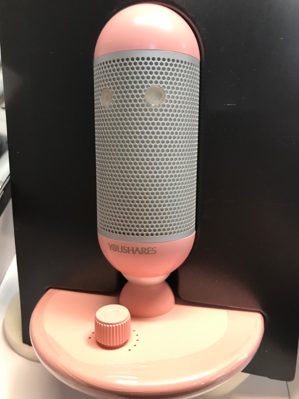 Photo 1 of Razer Seiren Pink
