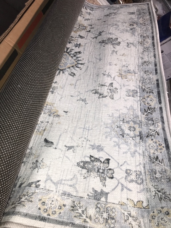 Photo 1 of 3ftx5ft area rug- blue 