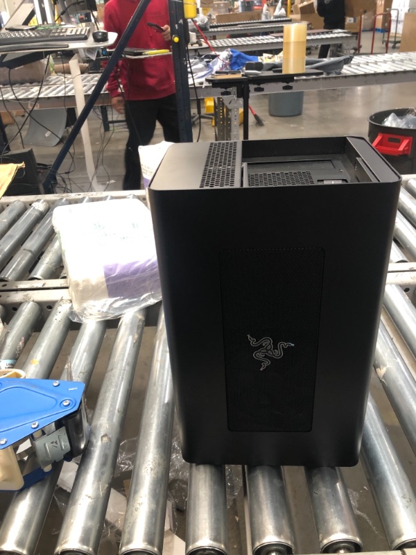 Photo 5 of Razer Core X Aluminum External GPU Enclosure (eGPU): Compatible with Windows & MacOS Thunderbolt 3 Laptops, NVIDIA /AMD PCIe Support, 650W PSU, Classic Black
