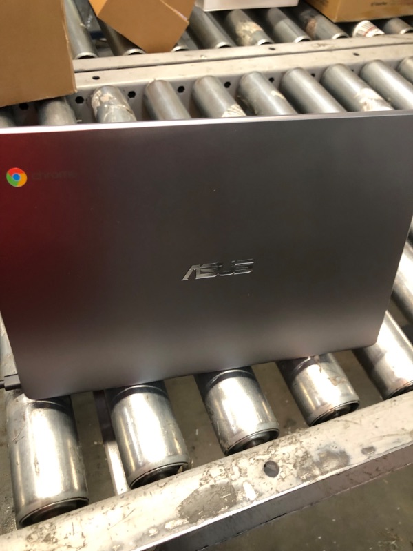 Photo 4 of ASUS Chromebook CX22N 11.6-inch HD Non-Touch 32GB eMMC Intel Celeron N3350 (4GB RAM, Intel UHD Graphics, SD Card Reader) Grey, CX22NA-211.BB01
