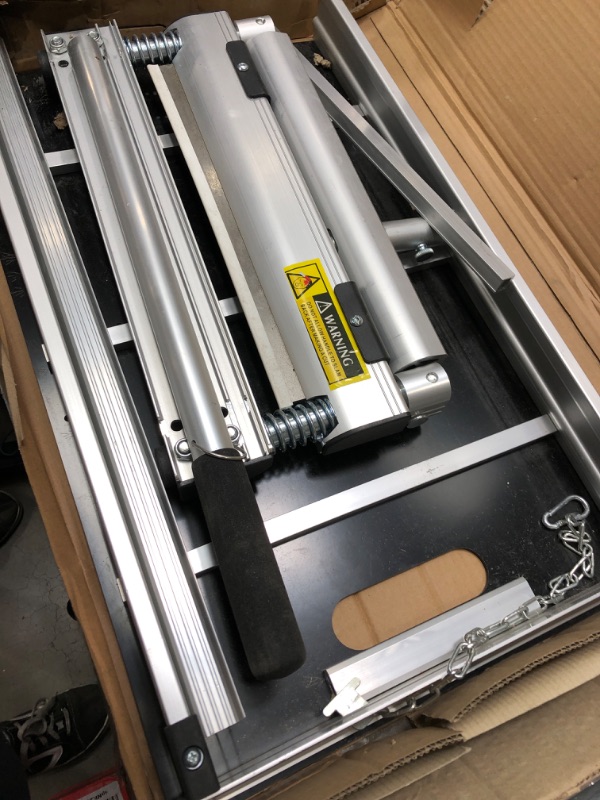 Photo 1 of MANTISTOL MC-330 13'' Pro Laminate Floor Cutter with Installation Kit For Multi-Floor, Laminate, LVT, SPC, WPC and all Vinyl based flooring; Cuts up to 16mm (5/8") thick and 13" wide; Best Buy ! Standard