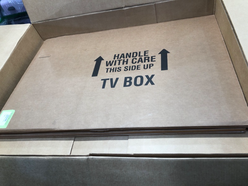 Photo 2 of uBoxes TV Moving Box Fits Up To 70" Adjustable Box TV Moving Box - 1 Pack