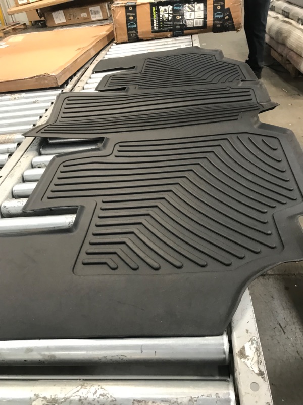 Photo 4 of **used item**
OEDRO Floor Mats Compatible with 2017-2021 Chrysler Pacifica