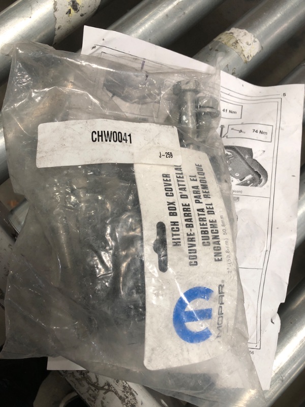 Photo 1 of 2020-2022 JEEP GLADIATOR MOPAR TRAILER HITCH Trailer Hitch Mopar 68334750AA
