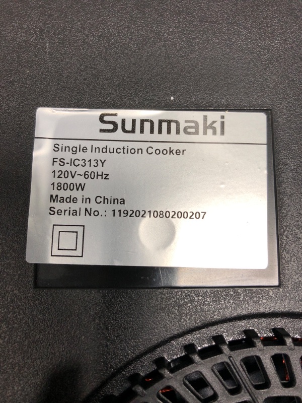 Photo 2 of *** POWERS ON *** Sunmaki Portable Induction Cooktop,1800W Induction Cooker with LCD Sensor Touch, Induction Cooktop Burner Child Safety Lock & 4h Timer, 9 Power 10 Temperature Setting for cooking
