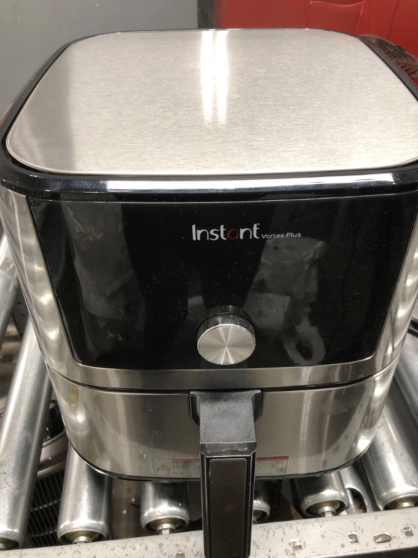 Photo 2 of *** NOT FUNCTIONAL *** Instant Vortex Plus Air Fryer Oven, 6 Quart, From the Makers of Instant Pot, 6-in-1, Broil, Roast, Dehydrate, Bake, Non-stick and Dishwasher-Safe Basket, App With Over 100 Recipes, Stainless Steel 6QT Vortex Plus