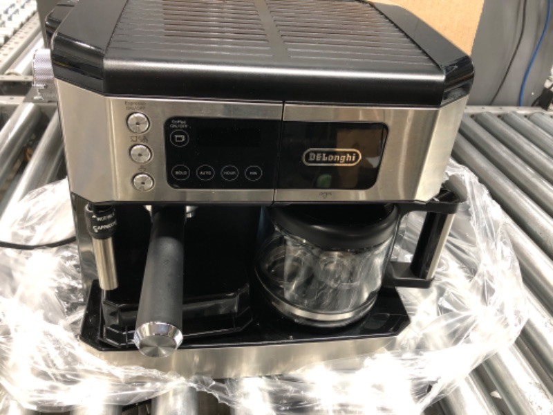 Photo 2 of *** POWERS ON *** De'Longhi All-in-One Combination Coffee Maker & Espresso Machine + Advanced Adjustable Milk Frother for Cappuccino & Latte + Glass Coffee Pot 10-Cup, COM532M