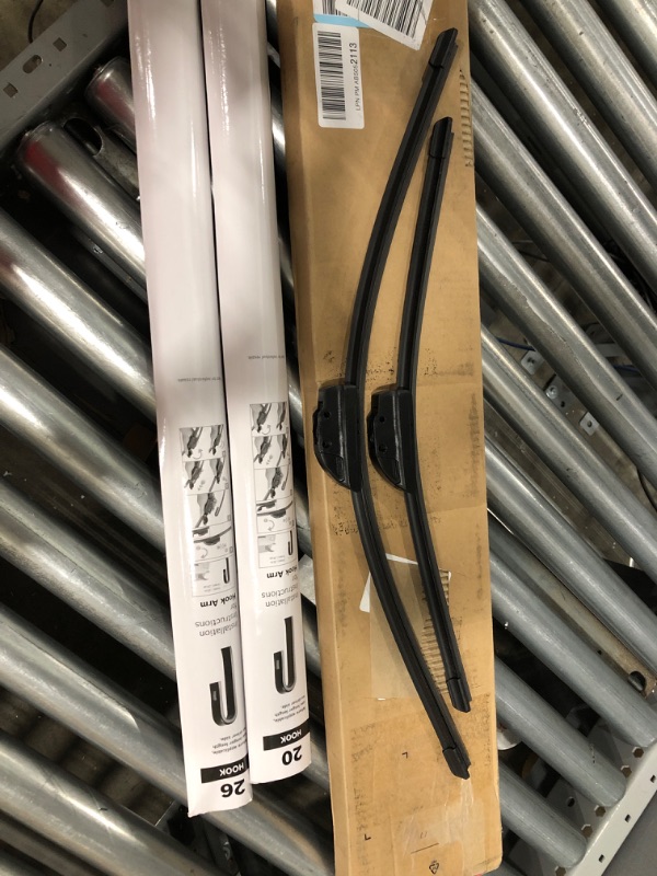 Photo 2 of AmazonBasics - Windshield Wiper Blades (Set of 2) - 26" / 20" Hook Hook 26" / 20"