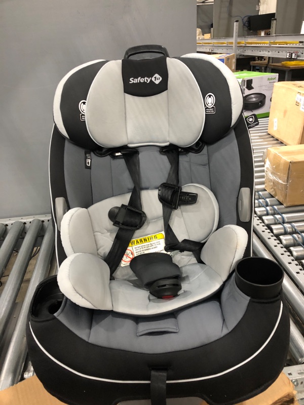Photo 2 of 
Safety 1st Grow and Go All-in-One Convertible Car Seat, Rear-facing 5-40 pounds, Forward-facing 22-65 pounds, and Belt-positioning booster 40-100 pounds,...