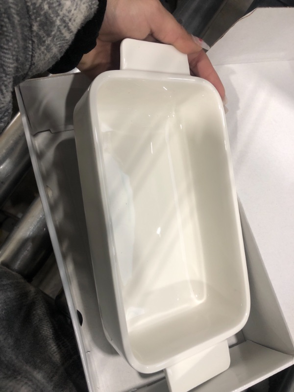 Photo 2 of *no lid* Pasta Passion Individual Lasagne Dish & Lid by Villeroy & Boch - Premium Porcelain - Made in Germany - Dishwasher and Microwave Safe -9.75 x 5.5 x 3 Inches White 9.75" x 5.5 x 3 Baking Dish w/ Lid