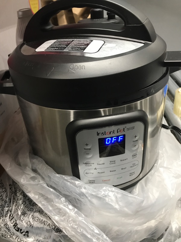 Photo 2 of **SEE NOTES**
Instant Pot 8 qt 11-in-1 Air Fryer Duo Crisp + Electric Pressure Cooker