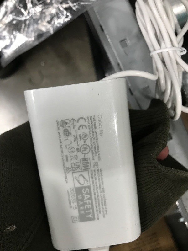 Photo 1 of Cricut Joy DIY Best Friend Set Model#JCTR101 BUNDLE (see photos)
