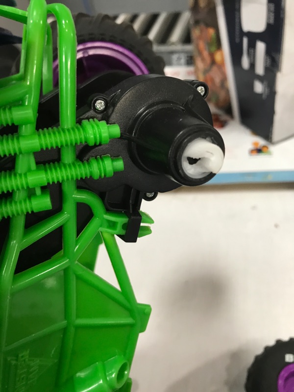 Photo 1 of *DAMAGED* Monster Jam, Official Grave Digger Freestyle Force, Remote Control Car, Monster Truck Toys for Boys Kids and Adults, 1:15 Scale