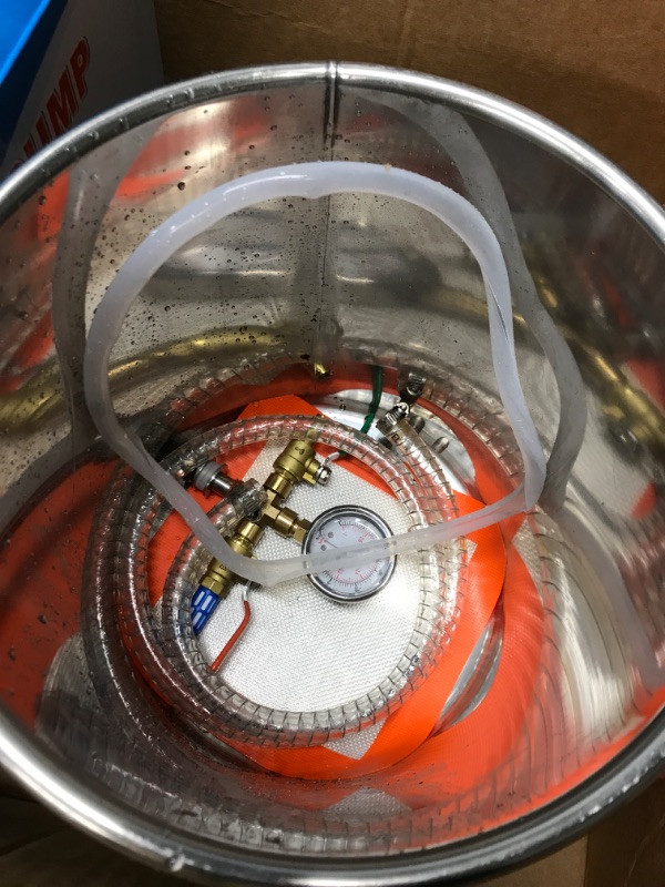 Photo 2 of *Used/Oil Residue-Unable To Test-See Photo's* Bestauto 3 Gallon Vacuum Chamber Kit Stainless Steel Degassing Chamber 12L Vacuum Degassing Chamber Kit with 3.6 CFM 1 Stage Vacuum Pump HVAC 3.6 CFM Vacuum Pump + 3 Gal Vacuum Chamber