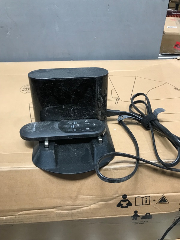 Photo 1 of ***PARTS ONLY*** roborock E5 Robot Vacuum Cleaner with 2500Pa Strong Suction, APP Total Control, Carpet Boost, Ideal for Large Homes with Pets, Compatible with Alexa