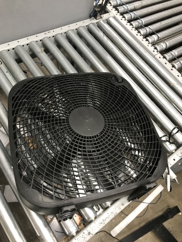Photo 1 of ***GET STUCK SPINNING***  Amazon Basics 3 Speed Box Fan, 20-Inch 20-inch Box Fan