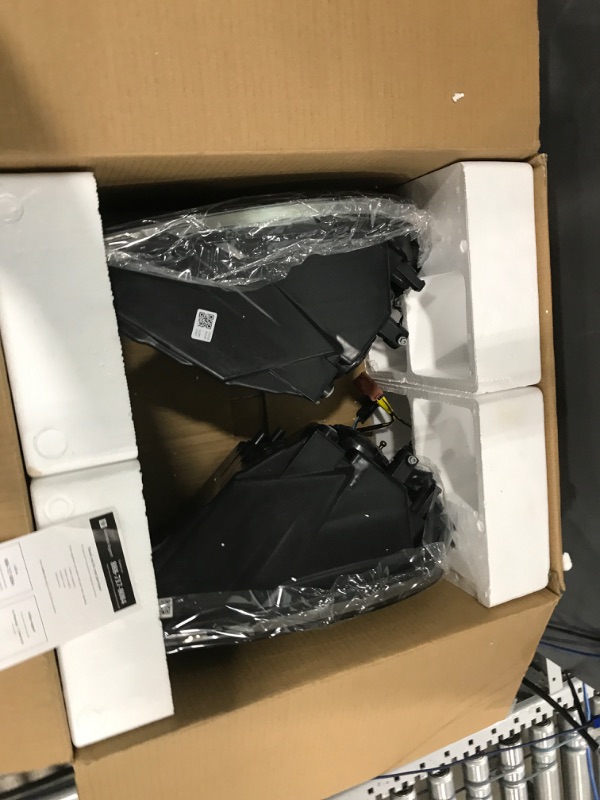 Photo 1 of TYC Left Headlight Assembly Compatible with 2007-2014 Chevrolet Tahoe Suv Left and Right