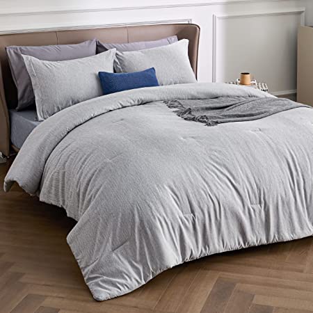 Photo 1 of *NOT exact stock photo, use for reference*
BEDSURE King Comforter Set - Grey