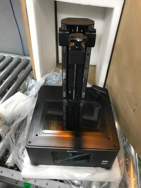 Photo 1 of Phrozen Sonic Mighty 8K LCD Resin 3D Printer, Monochrome/Mono LCD Screen, Mass-Produce 3D Printed Models with Ultra-high 8K Resolution, L21.8 x W12.3 x H23.5 Printing Volume
