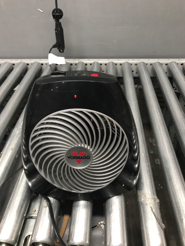 Photo 3 of ***TESTED WORKING*** Vornado MVH Vortex Heater with 3 Heat Settings, Adjustable Thermostat, Tip-Over Protection, Auto Safety Shut-Off System, Whole Room, Black