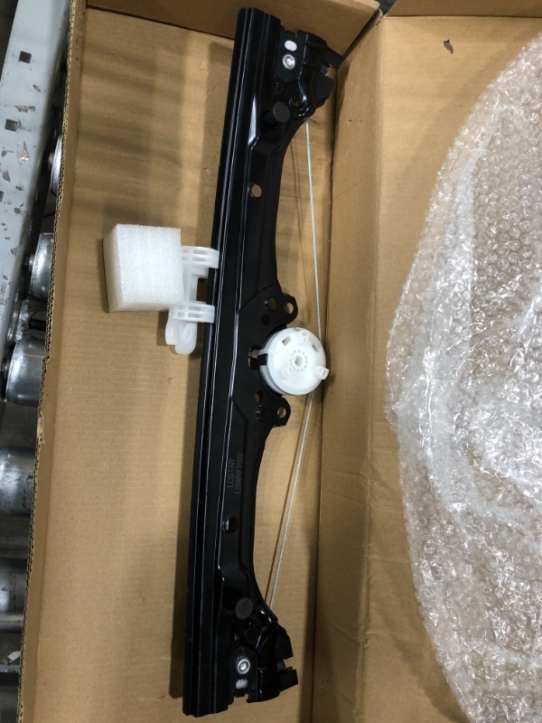 Photo 2 of Front Passenger Side Window Regulator Assembly With Motor For 2012-2017 Fi-at 500