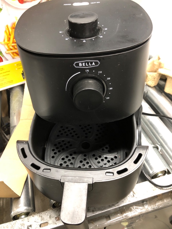 Photo 4 of *** POWERS ON *** BELLA 2.9QT Manual Air Fryer, No Pre-Heat Needed, No-Oil Frying, Fast Healthy Evenly Cooked Meal Every Time, Removeable Dishwasher Safe Non Stick Pan and Crisping Tray for Easy Clean Up, Matte Black
