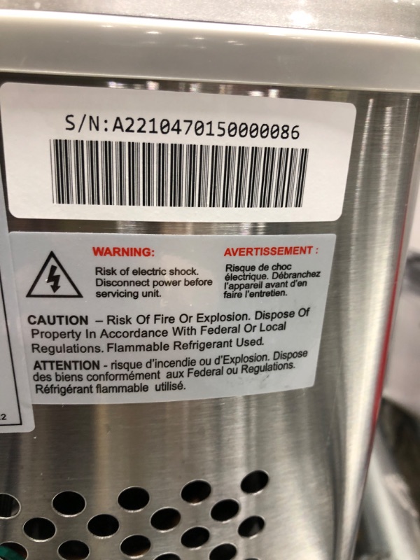 Photo 2 of *** POWERS ON *** Frigidaire EFIC117-SS 26 Pound Ice Maker, 26 lbs per day, Stainless