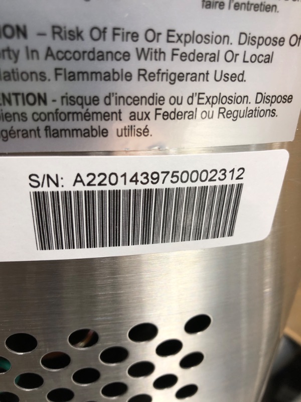 Photo 6 of *** POWERS ON *** Frigidaire Compact Countertop Ice Maker, Makes 26 Lbs. Of Bullet Shaped Ice Cubes Per Day, Silver Stainless