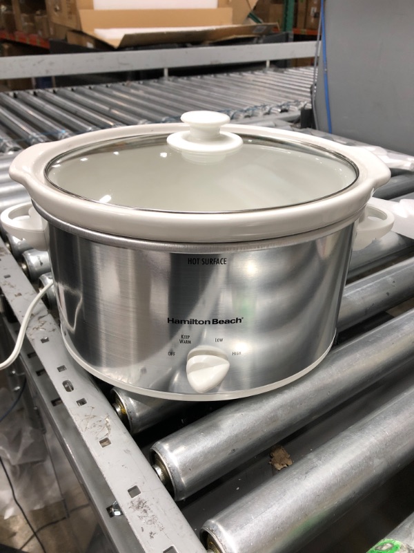 Photo 2 of ***TESTED WORKING*** Hamilton Beach 4-Quart Slow Cooker with Dishwasher-Safe Stoneware Crock & Lid, Stainless Steel (33140V) & Travel Case & Carrier Insulated Bag for 4, 5, 6, 7 & 8 Quart Slow Cookers (33002), Black ***NO CARRYBAG*** 