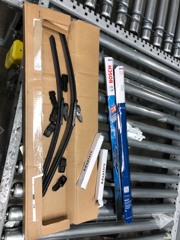 Photo 2 of Bosch ICON Wiper Blades 24OE20OE (Set of 2) Fits Land Rover: 15-08 LR2, Lincoln: 19-17 Continental, Mercury: 09-08 Sable, Porsche: 15-18 Macan +More, Up to 40% Longer Life, Frustration Free Packaging 24OE and 20OE Frustration Free Combo Wiper Blades