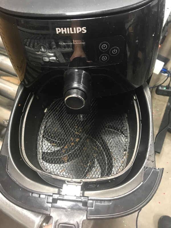 Photo 1 of *** POWERS ON *** Philips Kitchen Appliances Premium Digital Airfryer with Fat Removal Technology + Recipe Cookbook, 3 qt, Black, HD9741/99, X-Large