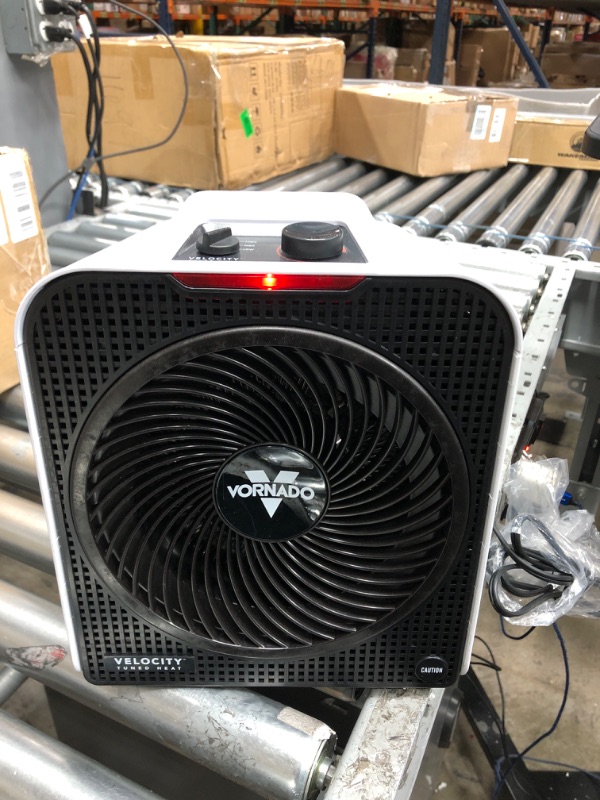 Photo 3 of *FAN DOES NOT FUNCTION*

Vornado Velocity 3 Space Heater with 3 Heat Settings, Adjustable Thermostat, and Advanced Safety Features, White
