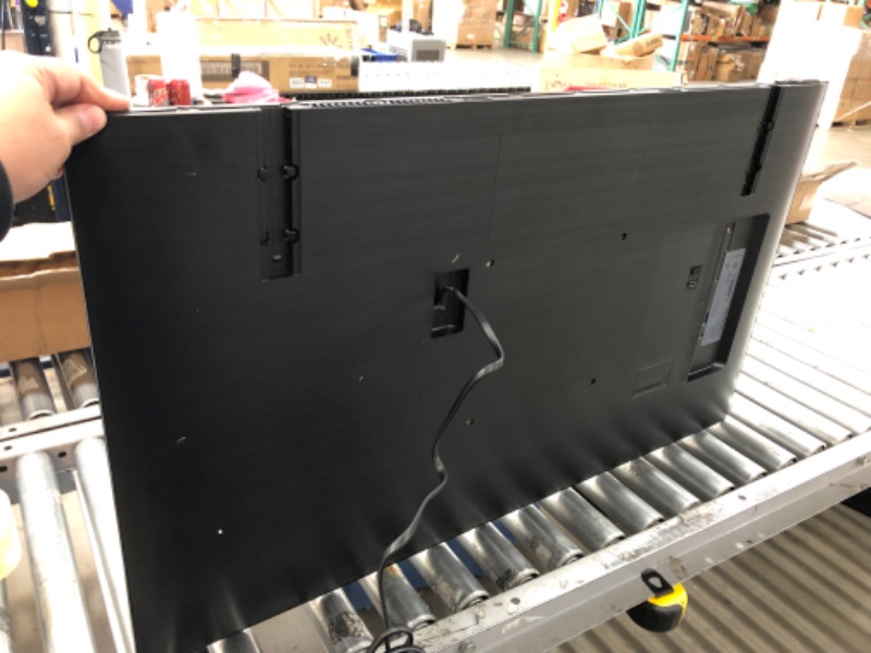 Photo 1 of SAMSUNG 43-Inch Class Crystal 4K UHD AU8000 Series HDR, 3 HDMI Ports, Motion Xcelerator, Tap View, PC on TV, Q Symphony, Smart TV with Alexa Built-In (UN43AU8000FXZA, 2021 Model)
