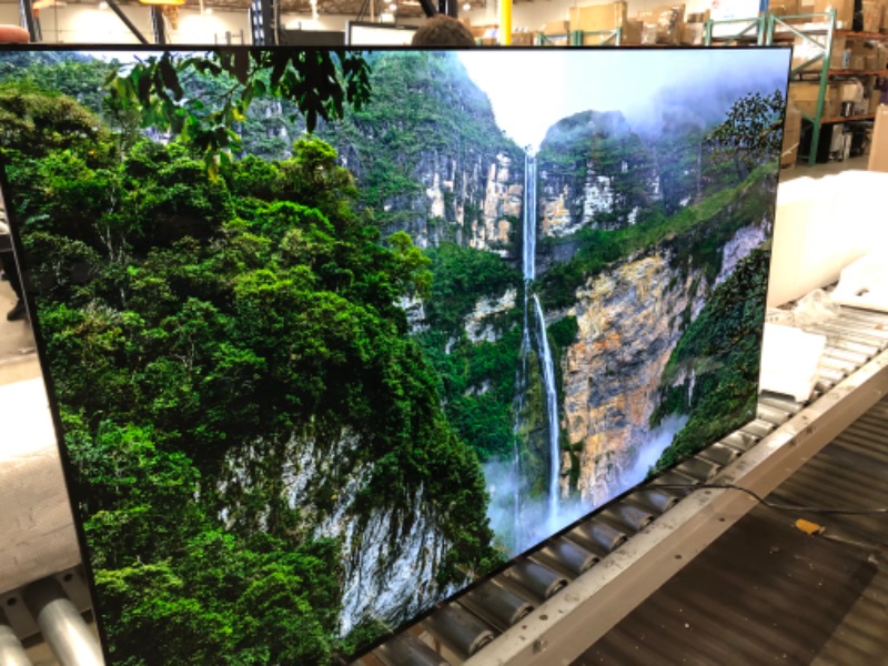 Photo 3 of LG C2 Series 55-Inch Class OLED evo Gallery Edition Smart TV OLED55C2PUA, 2022 - AI-Powered 4K, Alexa Built-in
