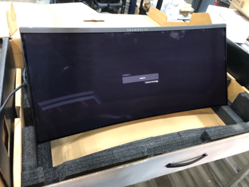 Photo 2 of Alienware 34 Inch Curved PC Gaming Monitor, 3440 x 1440p Resolution, Quantum Dot OLED 175Hz, 1800R Curvature, True 1ms GTG, 1,000,000:1 Contrast Ratio, 1.07 Billion Colors, AW3423DW - Lunar Light
