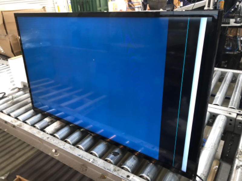 Photo 2 of ***SCREEN HAS LINE ON IT ***SAMSUNG 40-inch Class LED Smart FHD TV 1080P (UN40N5200AFXZA, 2019 Model)