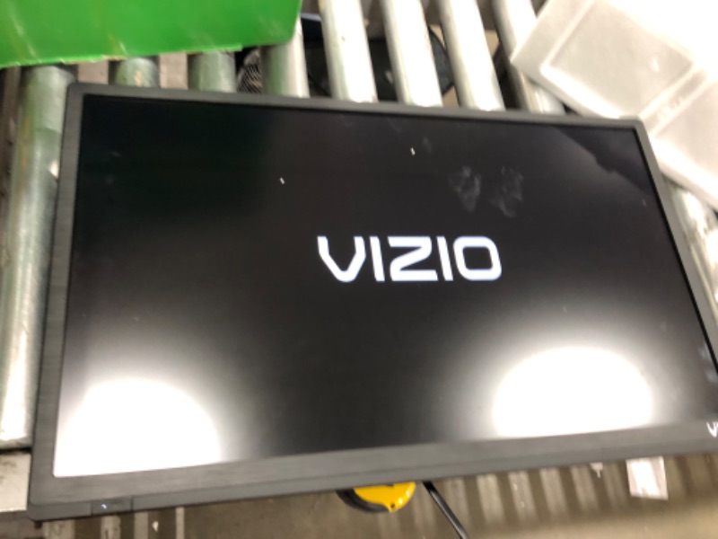 Photo 4 of VIZIO 24-inch D-Series Full HD 1080p Smart TV with Apple AirPlay and Chromecast Built-in, Alexa Compatibility, D24f-J09, 2022 Model 24 in 1080p Bezel