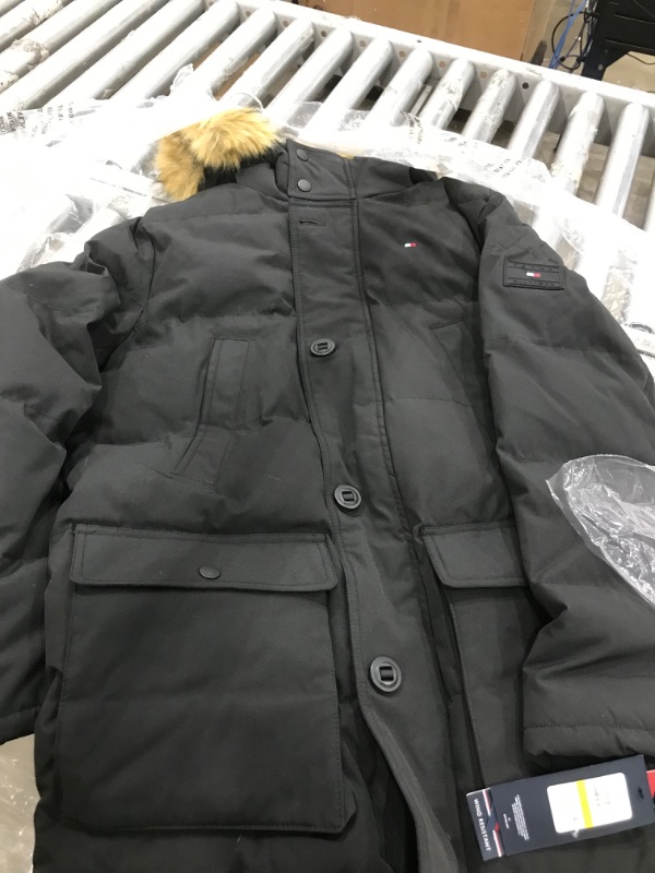 Photo 3 of Tommy Hilfiger Men's Arctic Cloth Heavyweight Performance Parka Medium Black