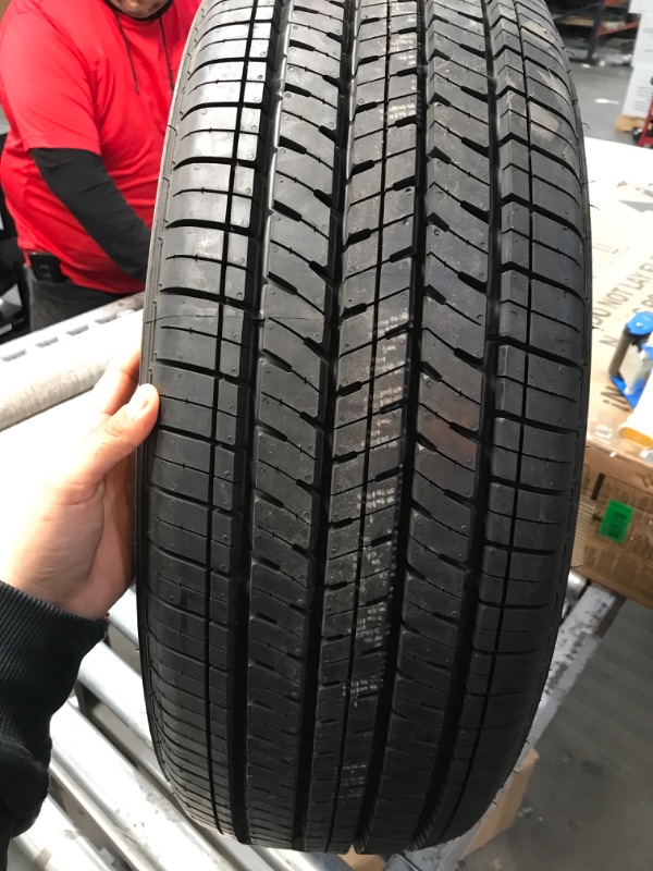 Photo 4 of Bridgestone Ecopia H/L 422 Plus All-Season Highway Tire 235/60R18 103 H