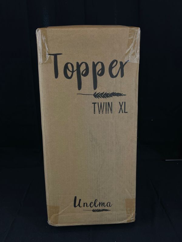 Photo 2 of UNELMA MATTRESS TOPPER TWIN 3 INCH HELPS BALANCE AND SUPPORT NEW IN BOX 