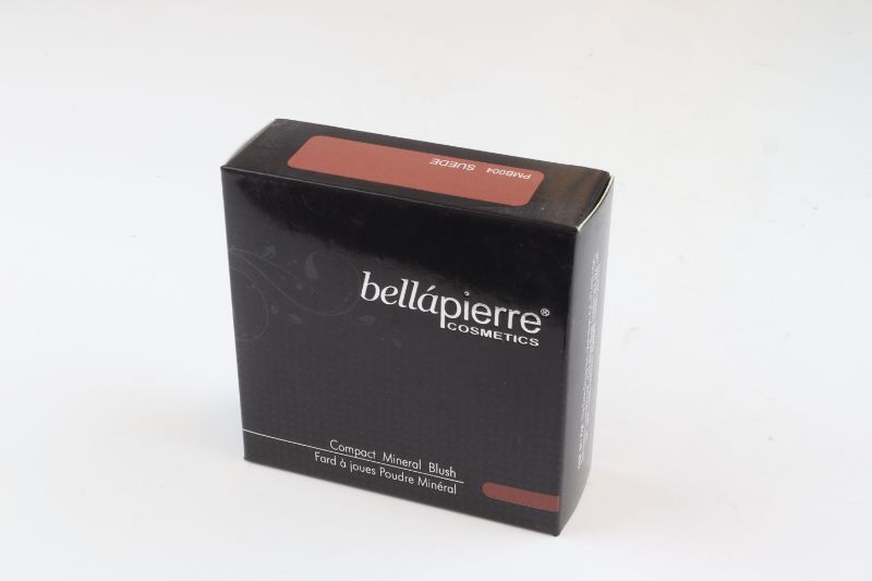 Photo 4 of BELLA PIERRE SUDE BLUSH WITH GOLDEN GLOW WITH POWDER PUFF NEW 
