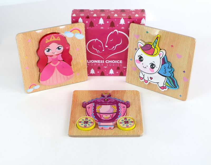 Photo 2 of 2 PACK 3 WOODEN PRINCESS PUZZLES AND 3 WOODEN ANIMALS PUZZLES TOTAL 6 PUZZLES WITH 2 BONUS SURPRISES NEW 
