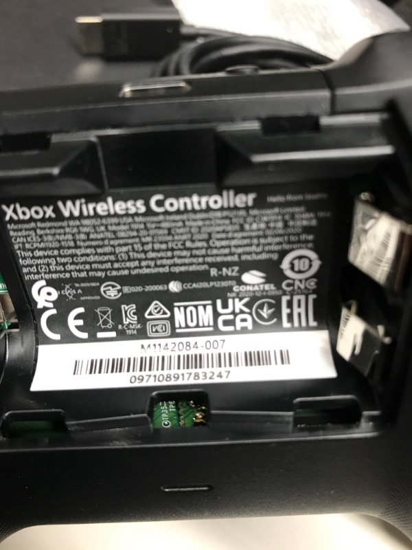 Photo 7 of **** tested - powers on ***  Xbox Series X – Forza Horizon 5 Bundle