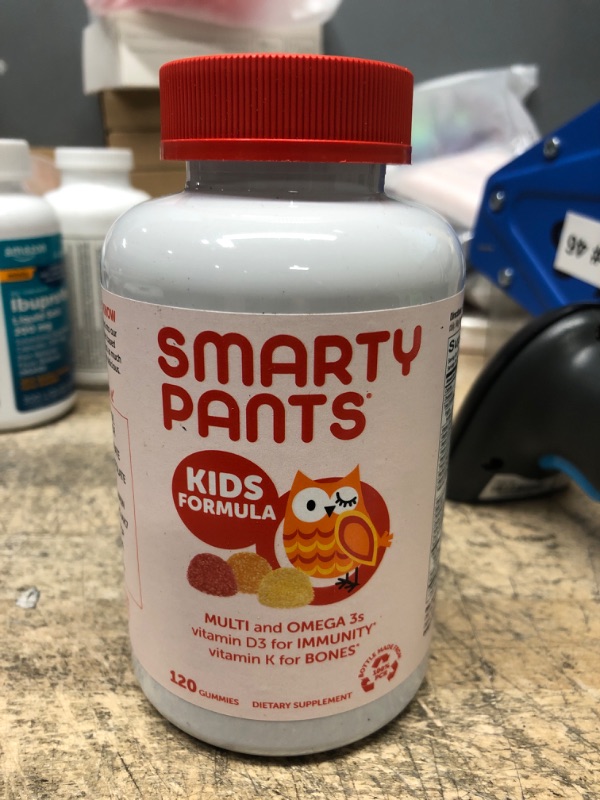 Photo 2 of *EXP:4/9/2023* SmartyPants Kids Formula Daily Gummy Multivitamin: Vitamin C, D3, and Zinc for Immunity, Gluten Free, Omega 3 Fish Oil (DHA/EPA), Vitamin B6, B12, 120 Count (30 Day Supply) Kids Formula - Original