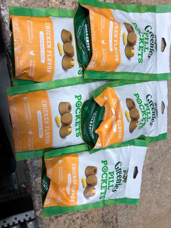 Photo 2 of **BB: 12/2023**- 5 PACKS OF- GREENIES PILL POCKETS for Dogs Capsule Size Natural Soft Dog Treats, Chicken Flavor, 7.9 oz. Pack (30 Treats)
