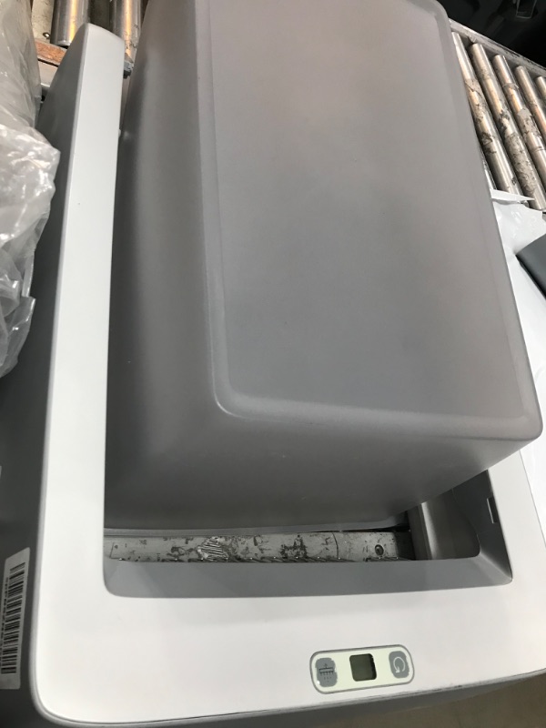 Photo 1 of *UNABLE TO TEST NO ACCESSORIES* PetSafe ScoopFree Self-Cleaning Cat Litter Box - Never Scoop Again - Hands-Free Cleanup with Disposable Crystal Trays - Less Tracking, Better Odor Control - Health Counter Helps Monitor Your Cat Front-Entry
