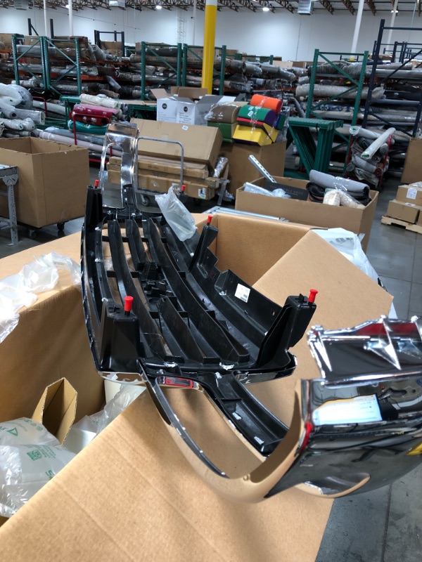 Photo 1 of OE Replacement GM1200475 GMC Sierra Pickup Grille Assembly