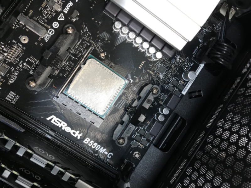 Photo 1 of PARTS ONLY DID NOT DISPLAY 
Skytech Blaze II Gaming PC Desktop – AMD Ryzen 5 5600G 3.9 GHz, RTX 3060, 500GB NVME SSD, 16G DDR4 3200, 600W Gold PSU, AC Wi-Fi, Windows 10 Home 64-bit