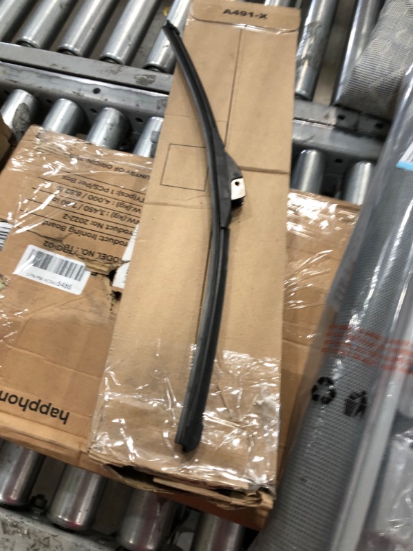 Photo 2 of Both Wipers are in Box******TRICO Gold® 22 & 18 Inch Pack of 2 Automotive Replacement Windshield Wiper Blades for My Car (18-2218) 22" + 18" Pair Pack